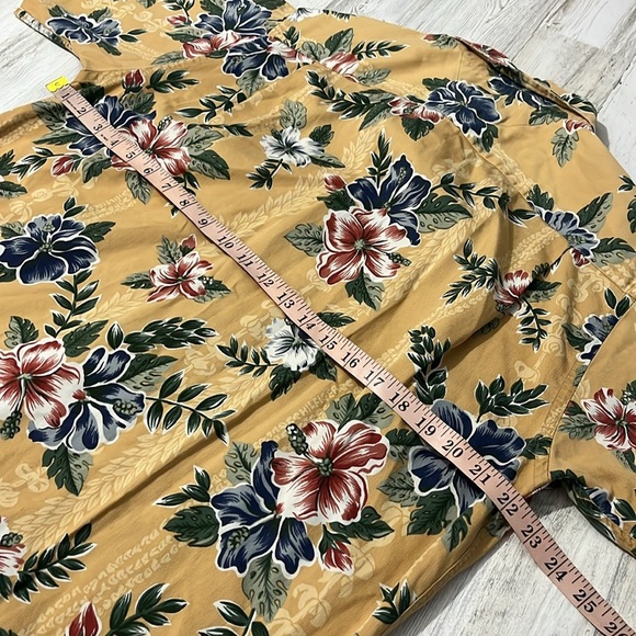 Vintage Tommy Hilfiger Floral Button Down Size Large - Picture 7 of 9